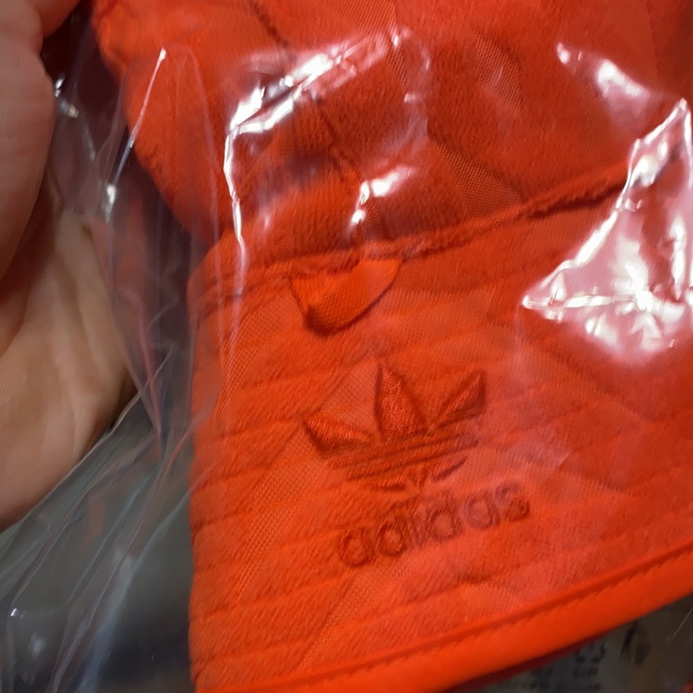 IVY PARK x ADIDAS Bucket Hat - Picture 6 of 9